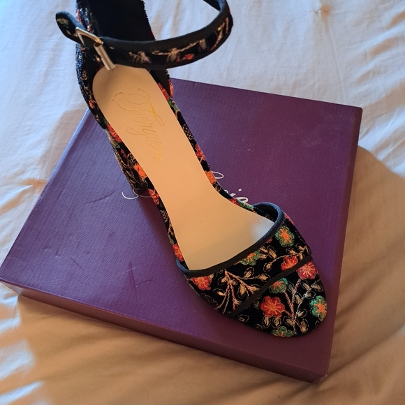 Fergie Footwear, 11M, Black - Picture 3 of 9